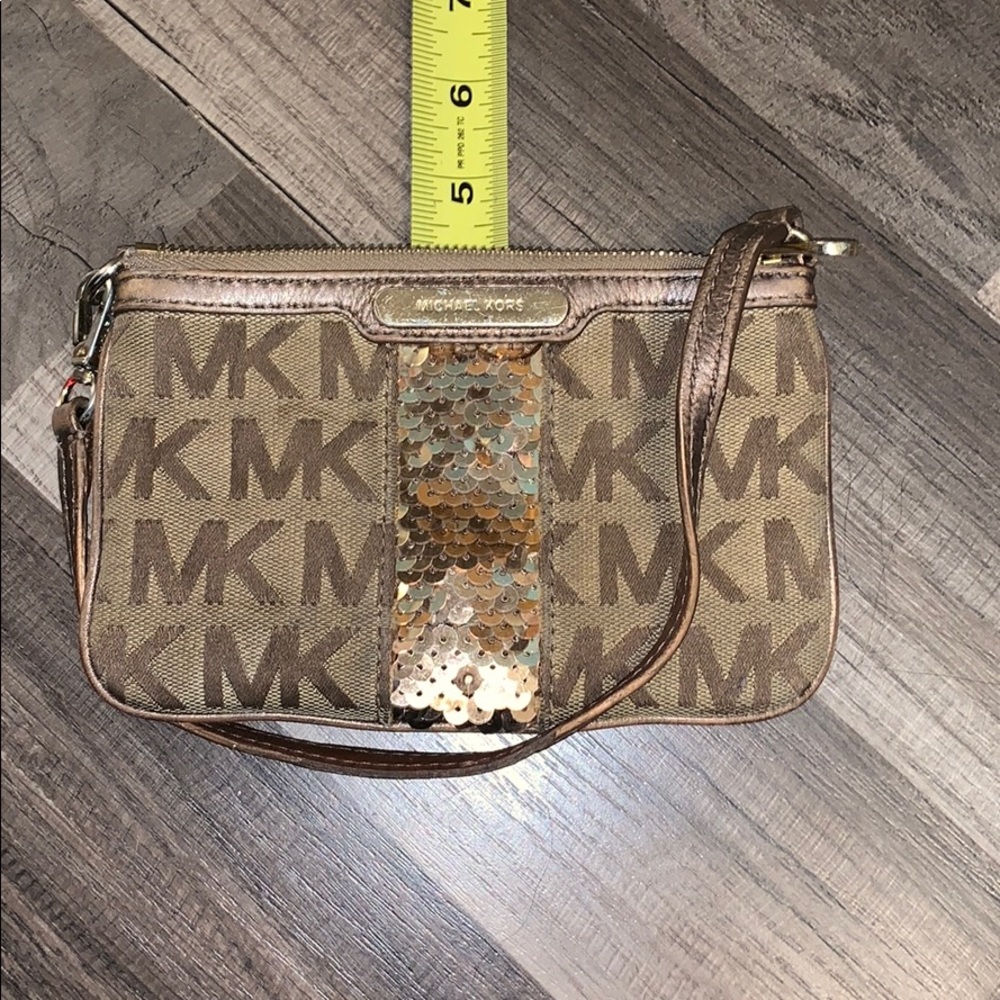 Michael Kors gold wristlet - Picture 8 of 8